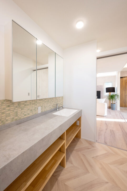 広々とした洗面台